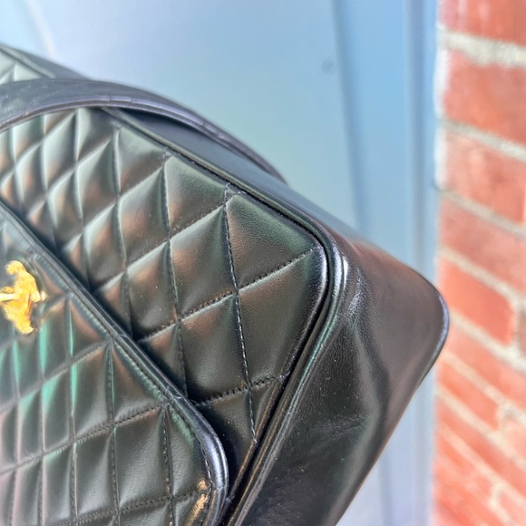 Authentic Chanel black quilted lambskin flap messenger bijou 24k gold hardware - Picture 6 of 16